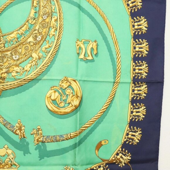 HERMES Carre 90 Scarf ""LES CAVALIERS D'OR"" Silk Green Auth BA5572 - Picture 5 of 11
